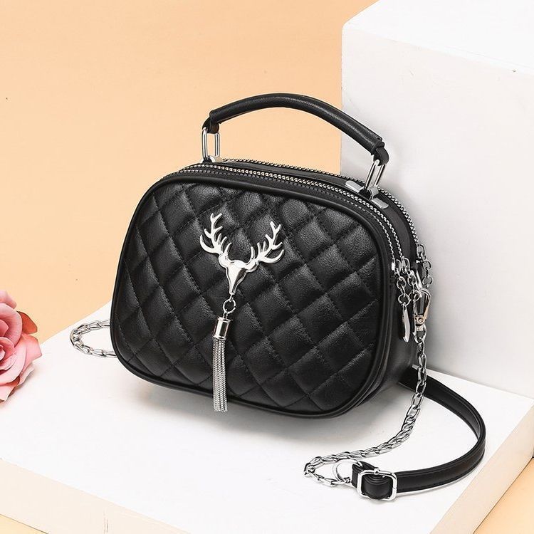 Quilted Chain Shoulder Bag | Black